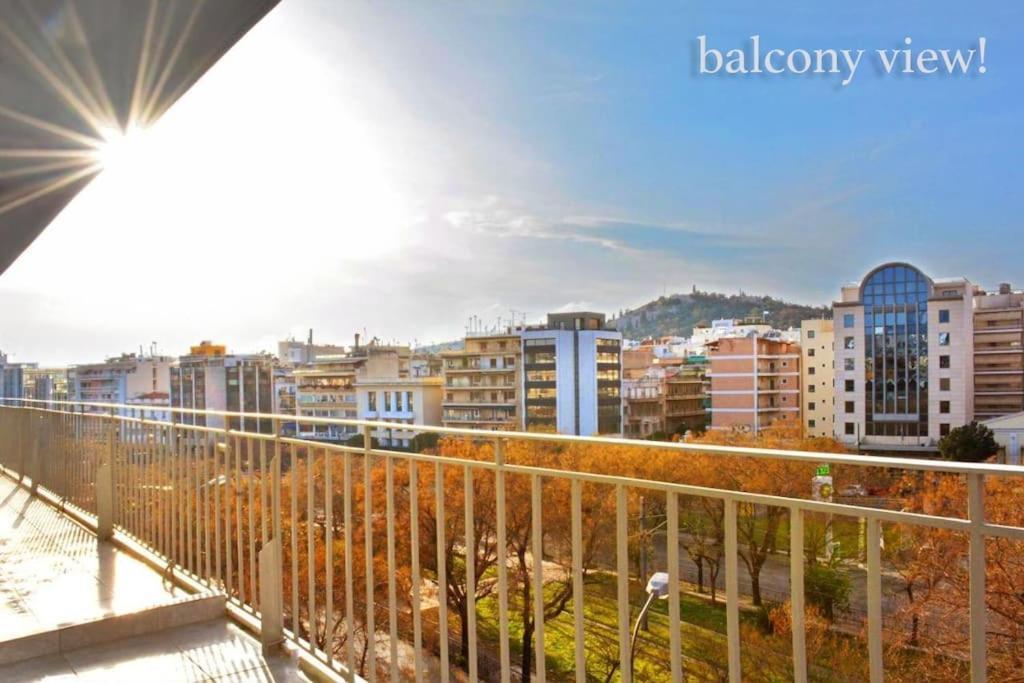 Near Acropolis, 3 Bedroom 2 Bathroom Big Beautiful Apt Athen Eksteriør bilde